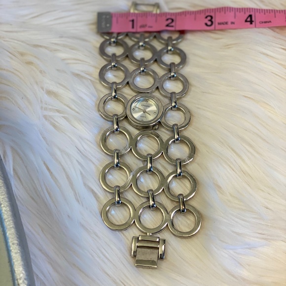 🔗 Chico’s circle link wide bracelet watch 🔗 - Picture 5 of 6